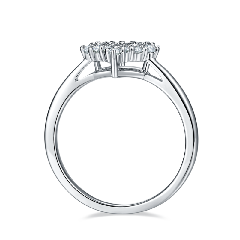 一见倾心S925银镀白金Moissanite厘石33分D级